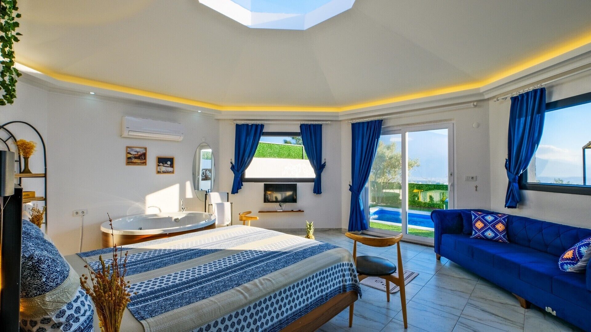 Honeymoon villa with private pool and jacuzzi