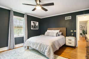 3 bedrooms, desk, iron/ironing board, free WiFi