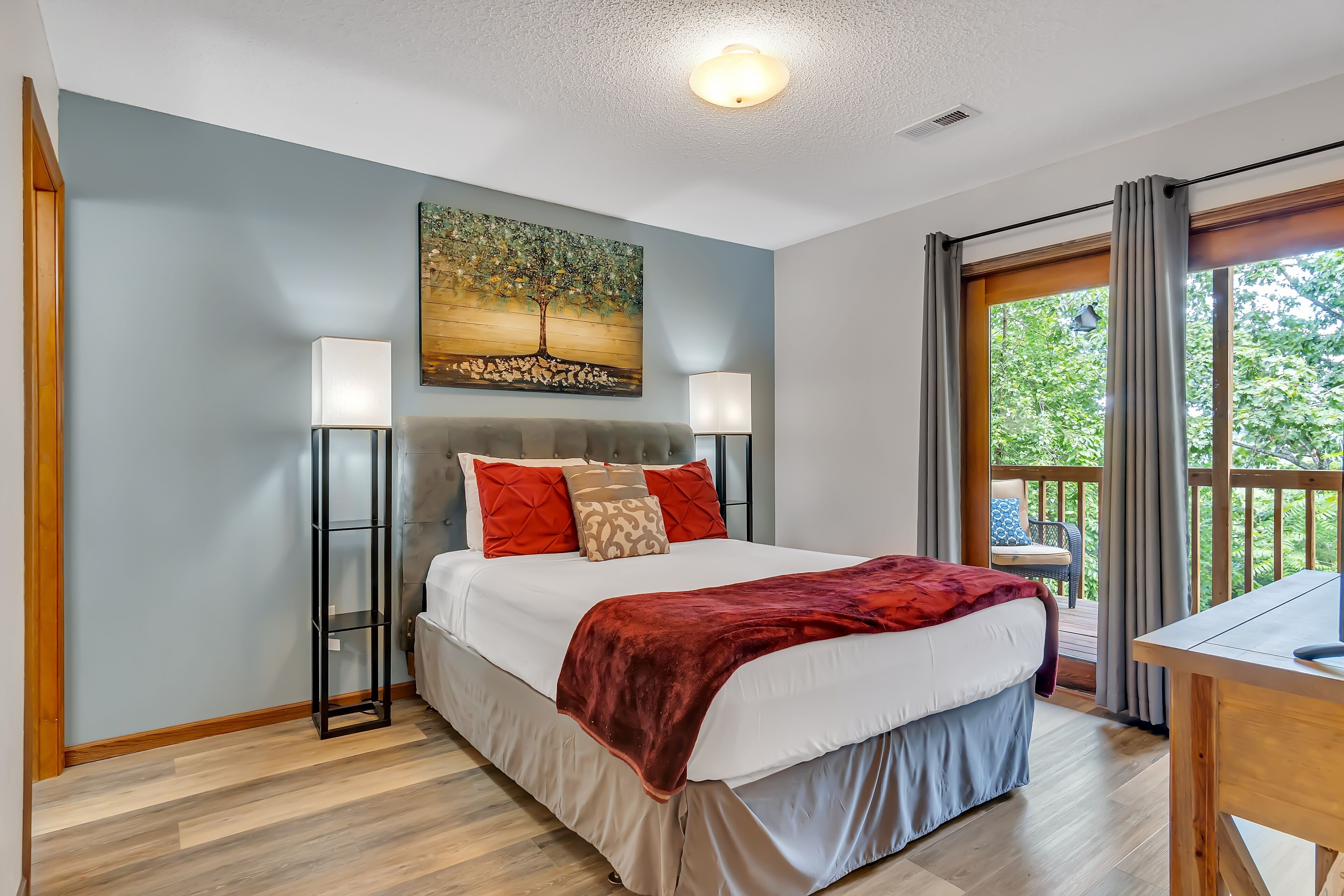 Wildwood Wonder 2 Bedroom Condo by Redawning