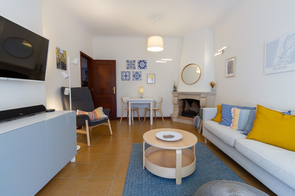 Apartment With Balcony and View of Ria, São Jacinto