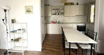 Live the Summer Dream at Gaios Cozy Retreat