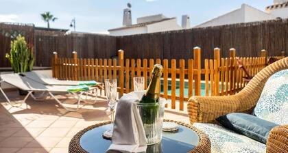 Luxury Private Villa 10 mins from airport and 20 mins from the beach