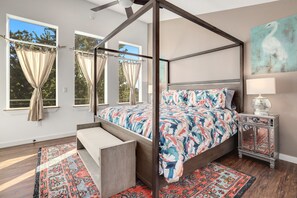 3 bedrooms, iron/ironing board, travel crib, WiFi