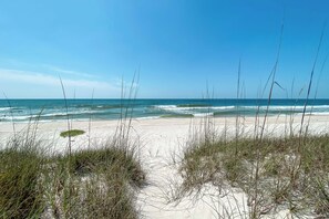On the beach - Shore Thing by GSVR | Renovated Beachfront Retreat w/ Private Pool + FREE Activities/Golf (Gulf Shores)