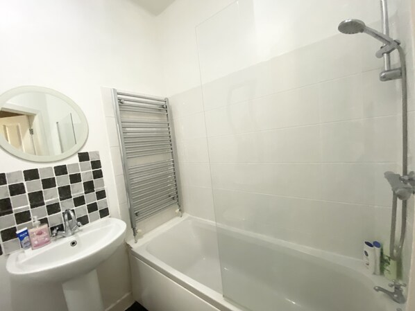 Miscellaneous - Propertyvison - Stylish 2-bedroom House (Cleckheaton)