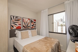Suite Studio Élite | Décoration personnalisée, ameublement personnalisé, bureau