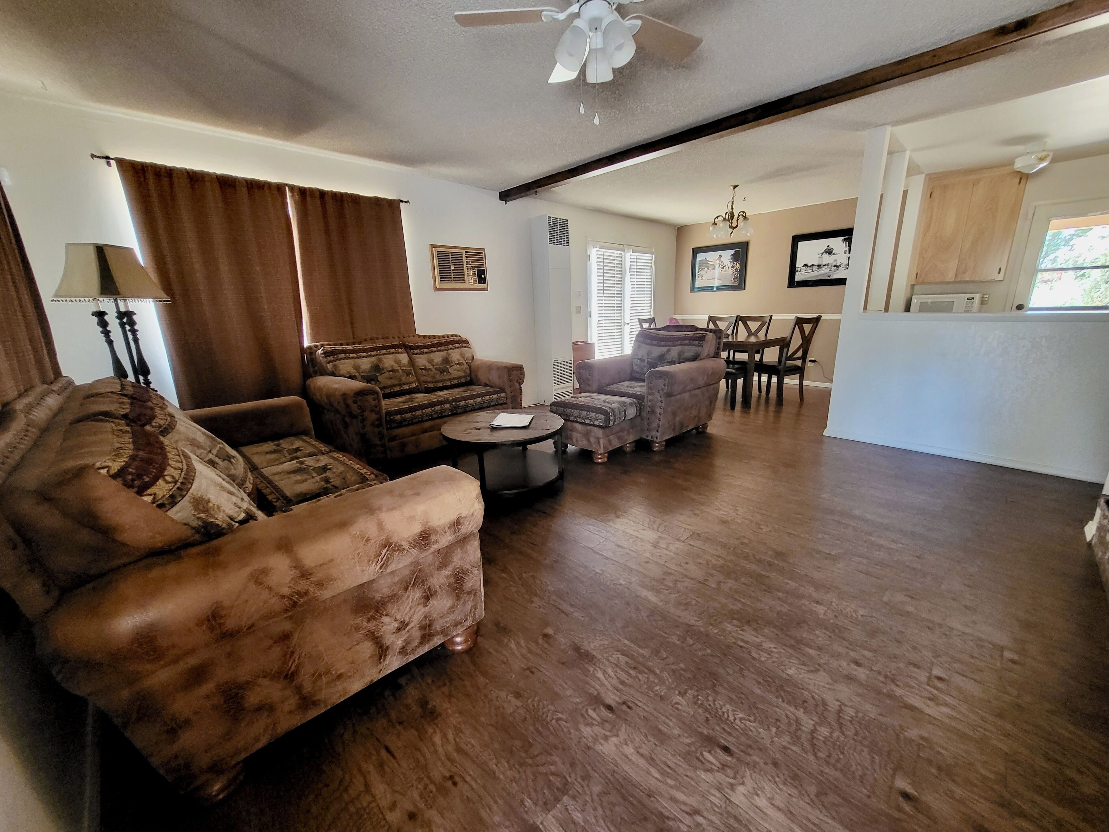 A quiet family mountain home. 20 minutes away from Yosemite's south entrance