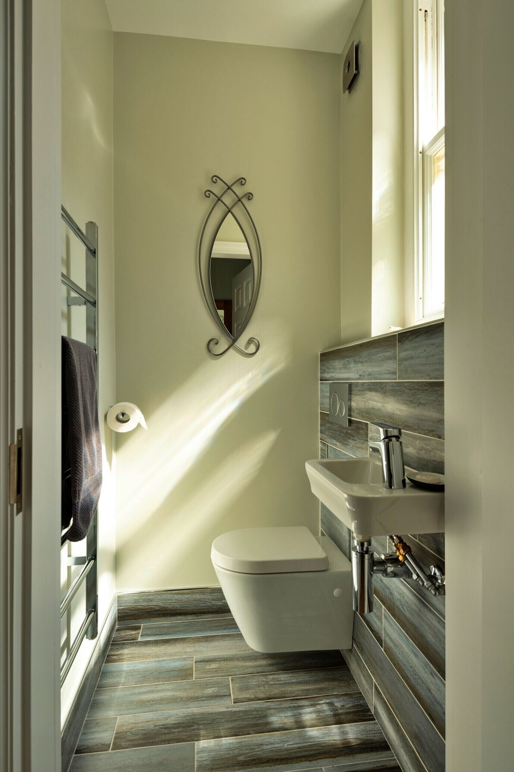 Bathtub, hair dryer, towels