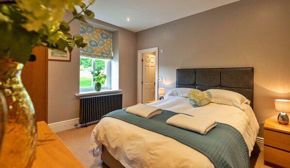 2 chambres, accès au Wi-Fi (inclus), literie fournie