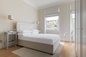 2 bedrooms, iron/ironing board, free WiFi, bed sheets - Egerton Gardens IX by onefinestay (London)