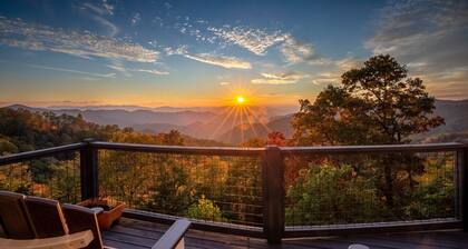 Richmond Ridge-Mountain Views - Hot Tub - Secluded -4WD-AWD