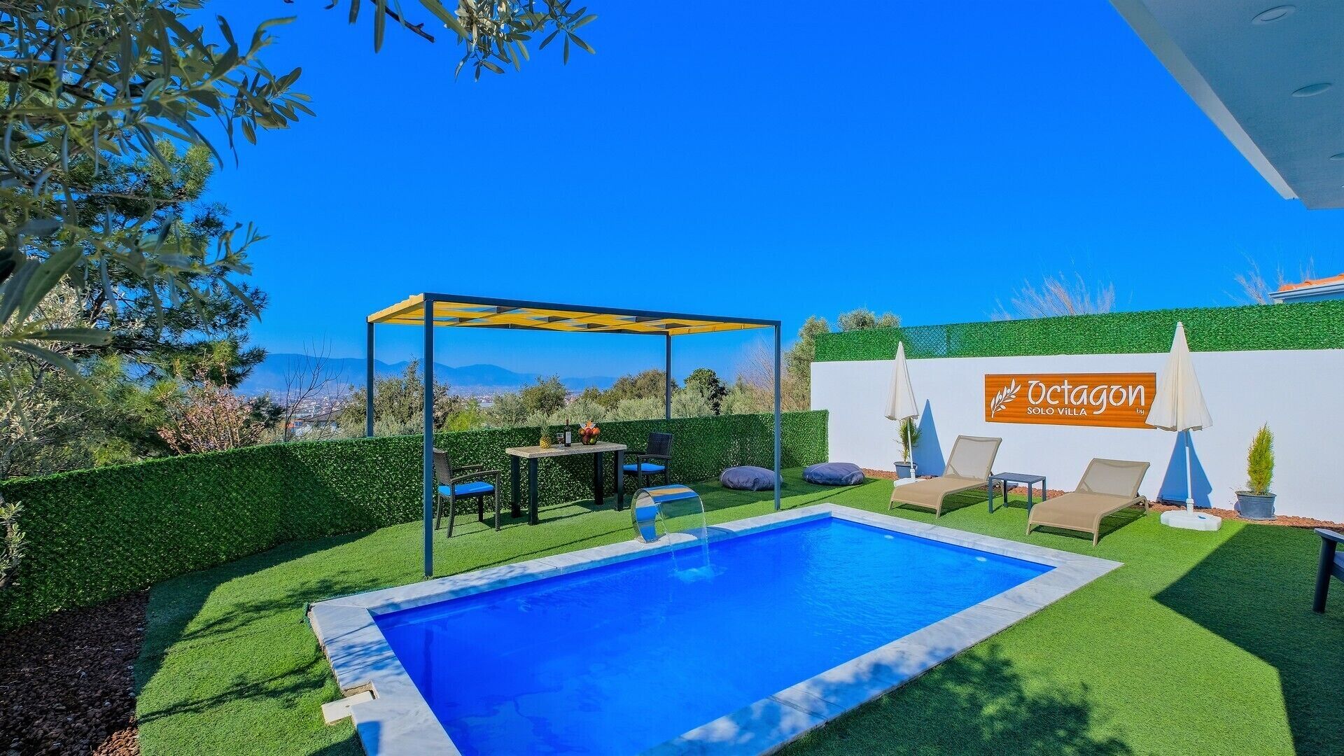 Luxury honeymoon villa with private pool and jacuzzi