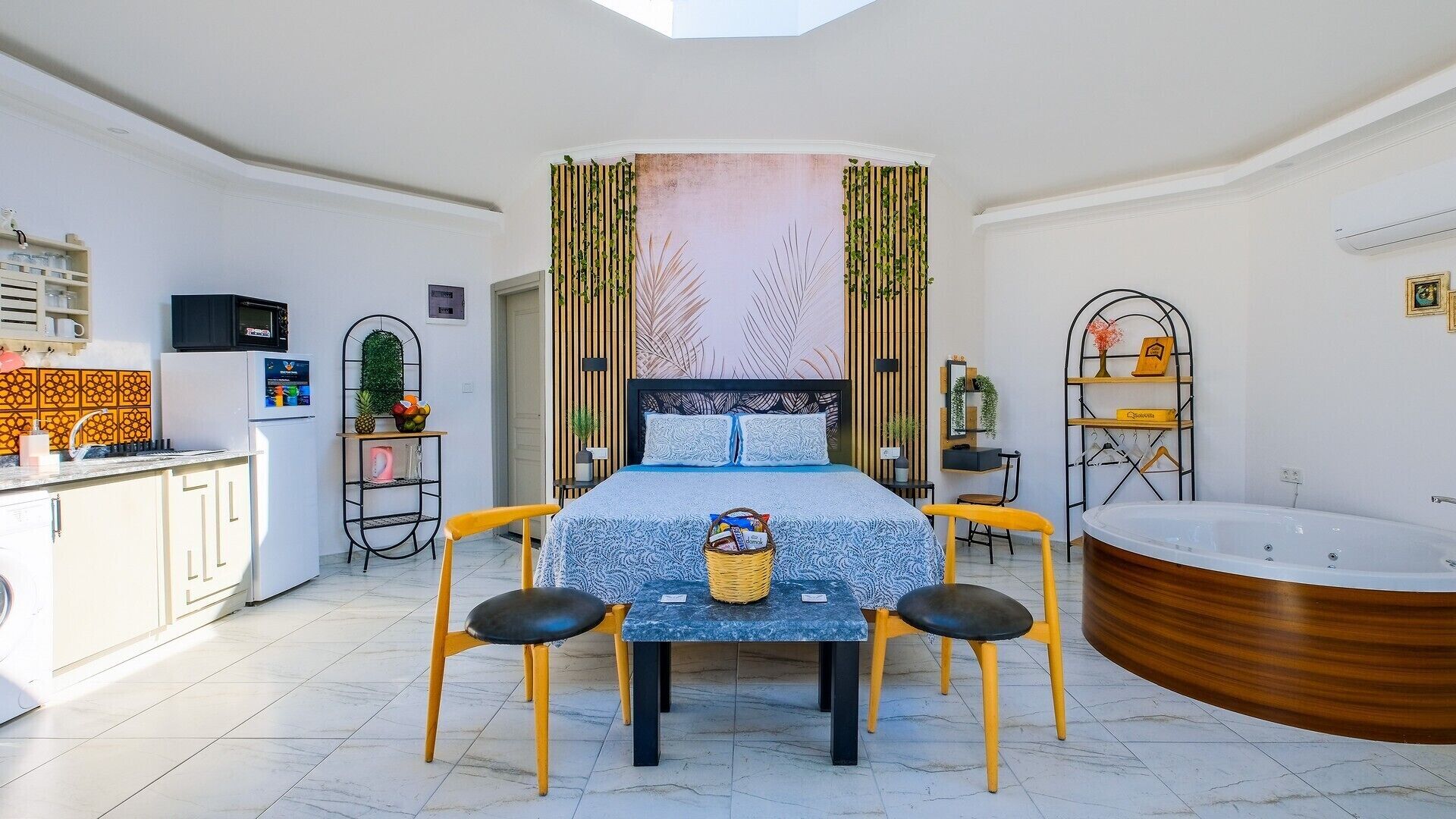 Luxury honeymoon villa with private pool and jacuzzi