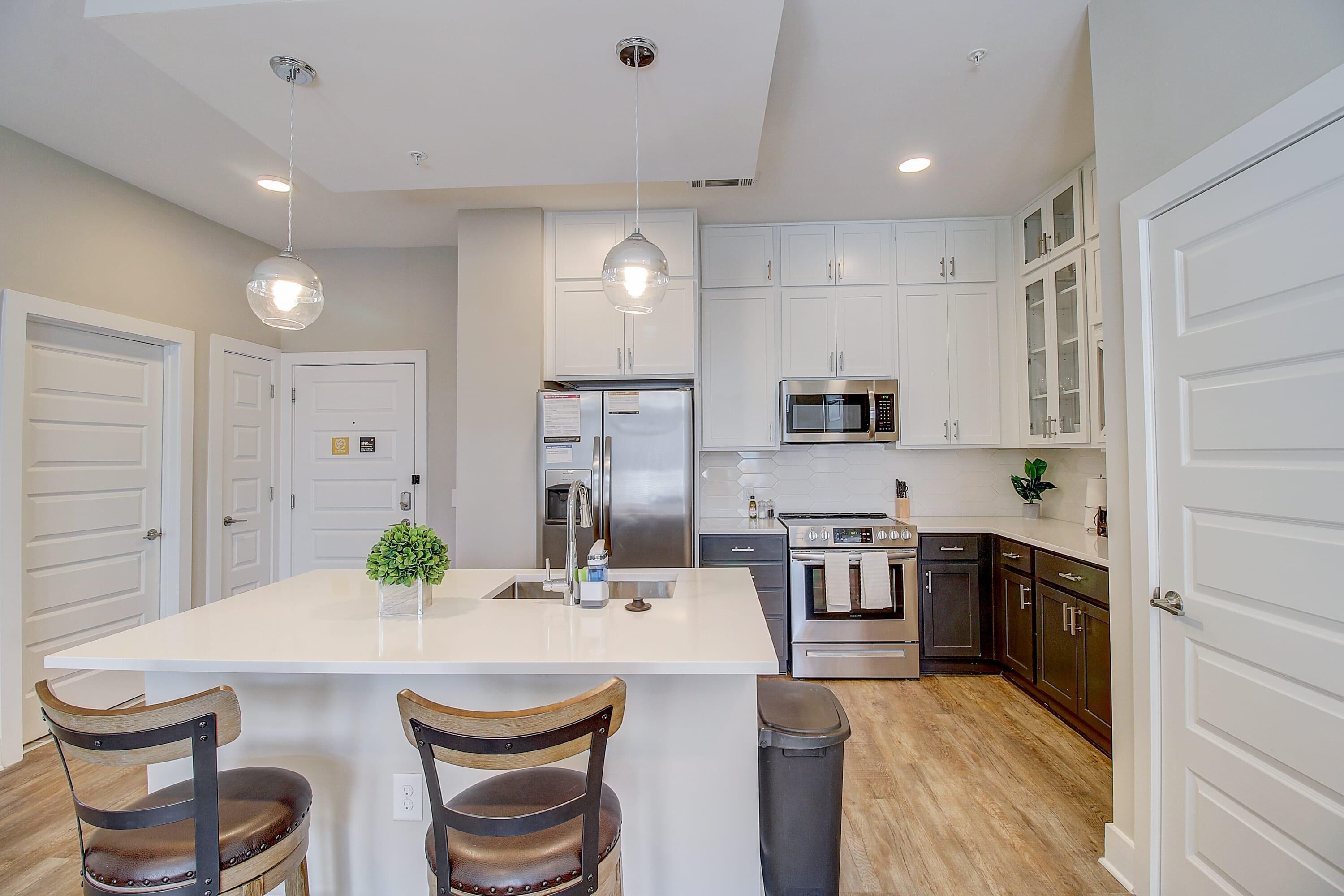 Frontdesk | 1 BR Apt near Bank of America Stadium