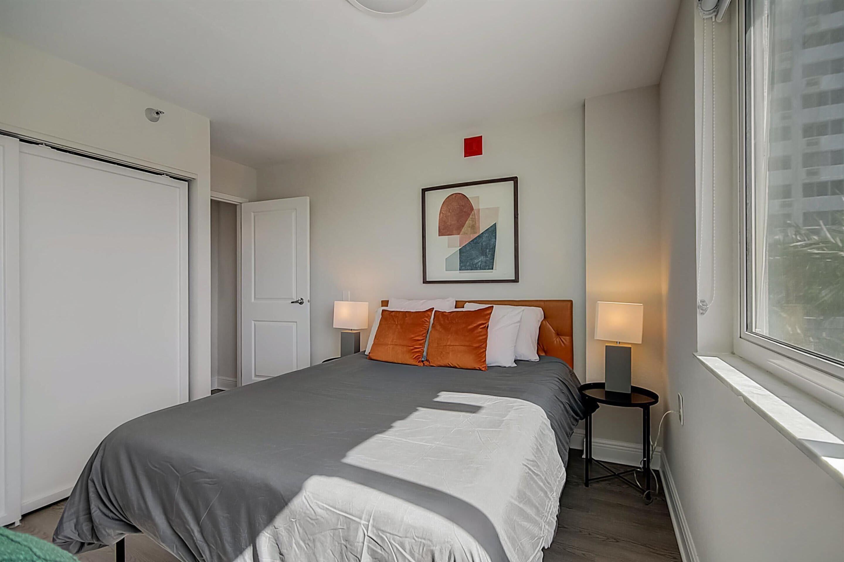 Frontdesk | Studio Apt near Tropicana Field