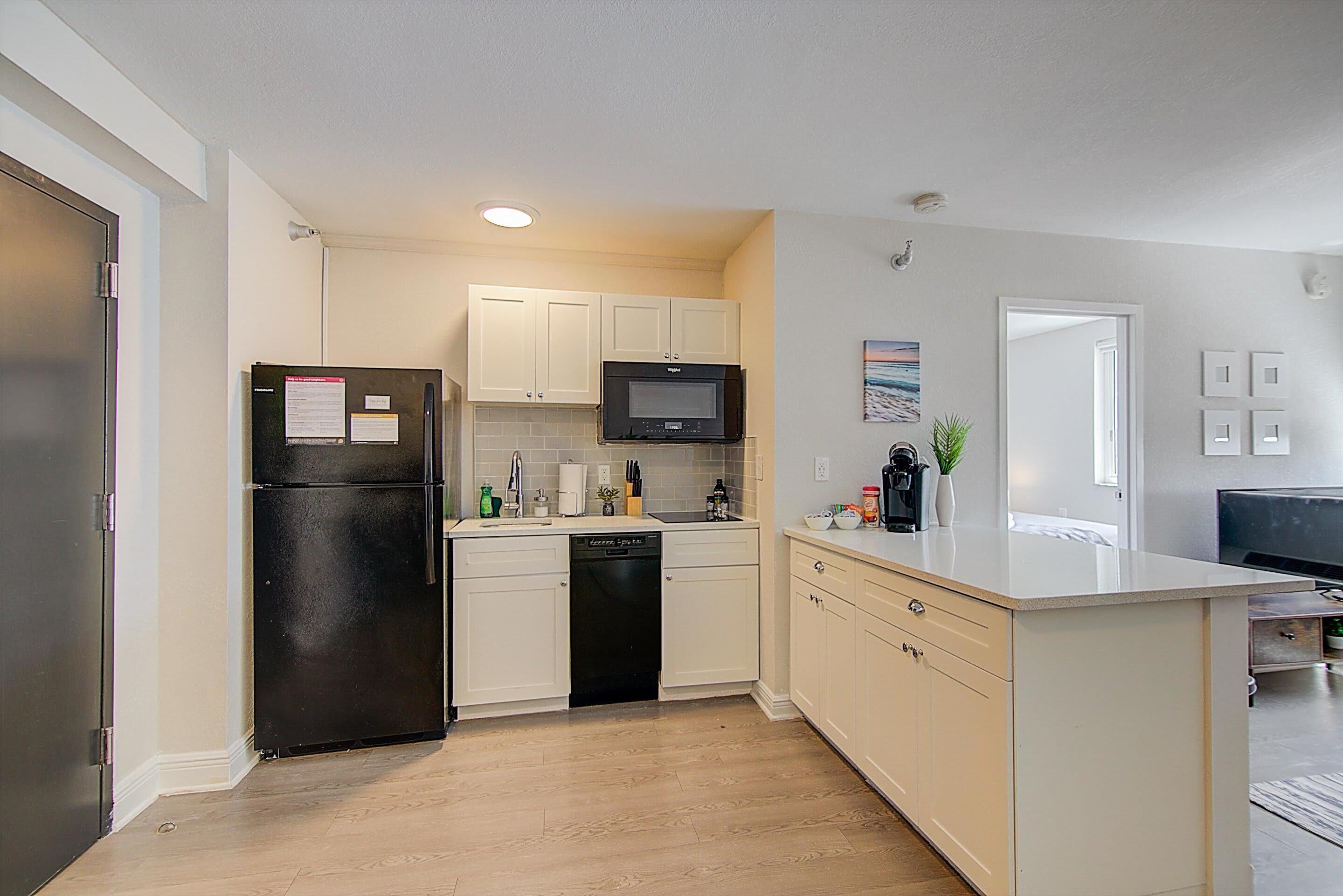 Frontdesk | 1 BR near Gizella Kopsick Arboretum