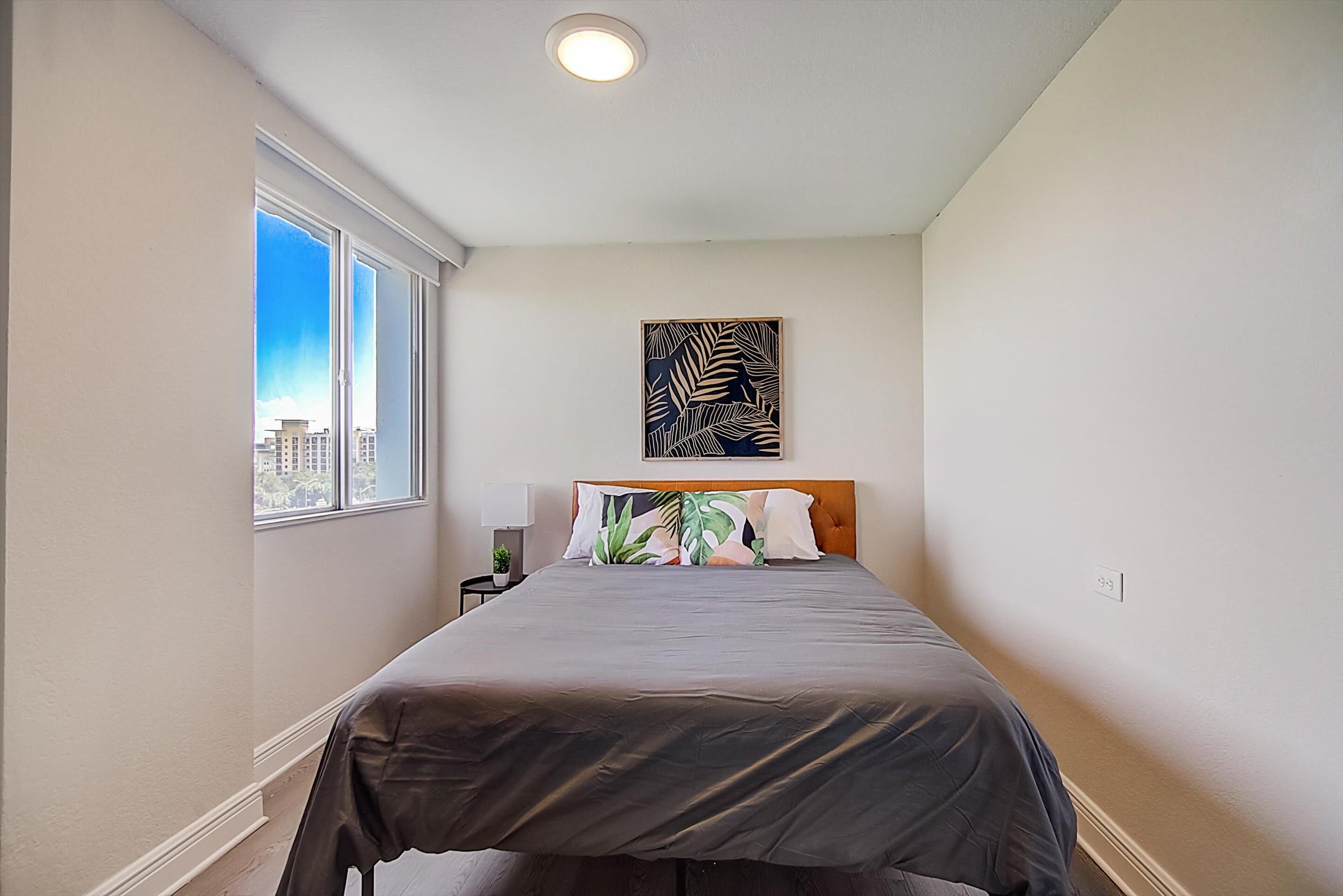 Frontdesk | 2 BR Apt near Vinoy Park