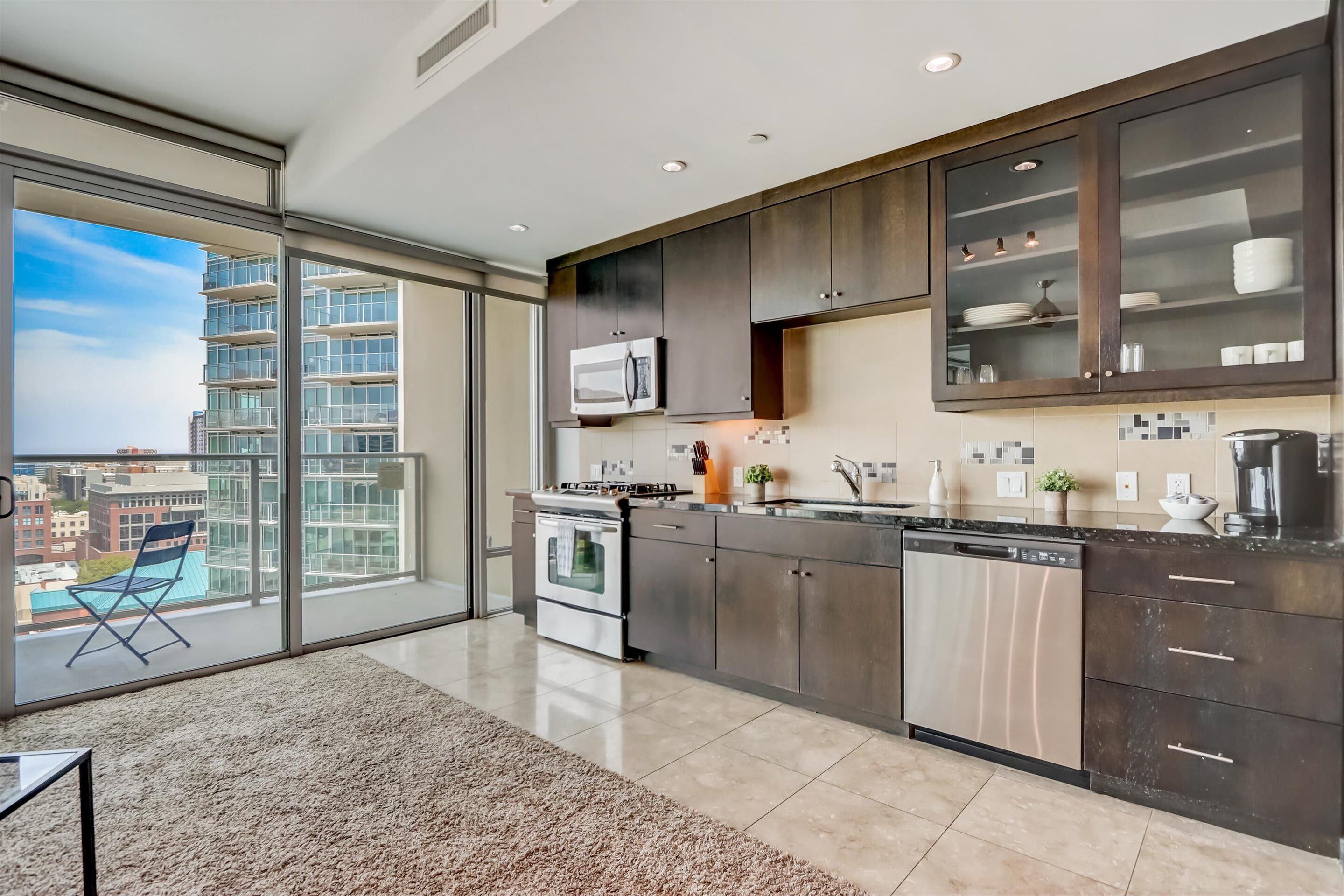 Frontdesk | 2 BR Apt near World of Illumination