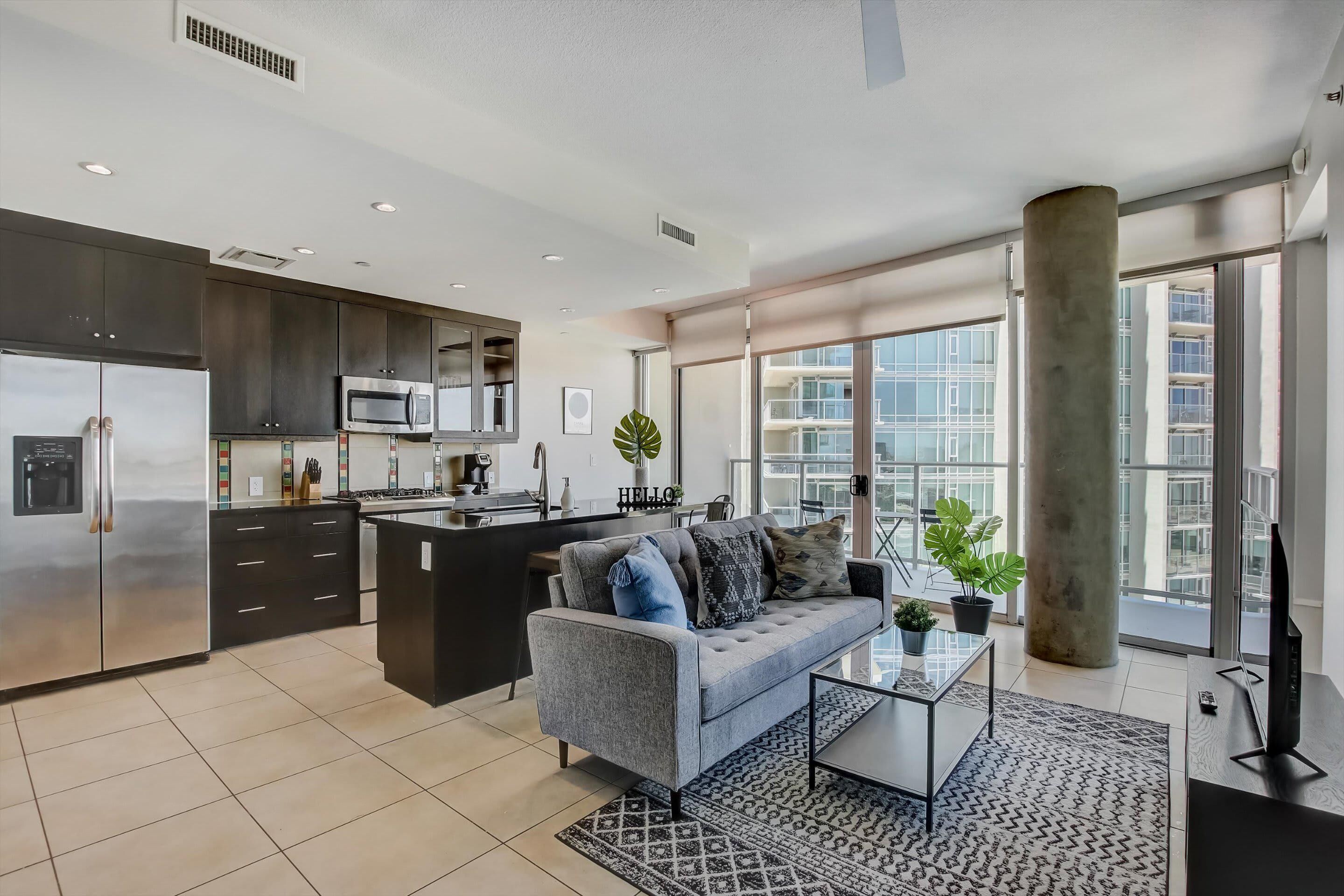 Frontdesk | 2 BR Apt near Tempe Beach Park