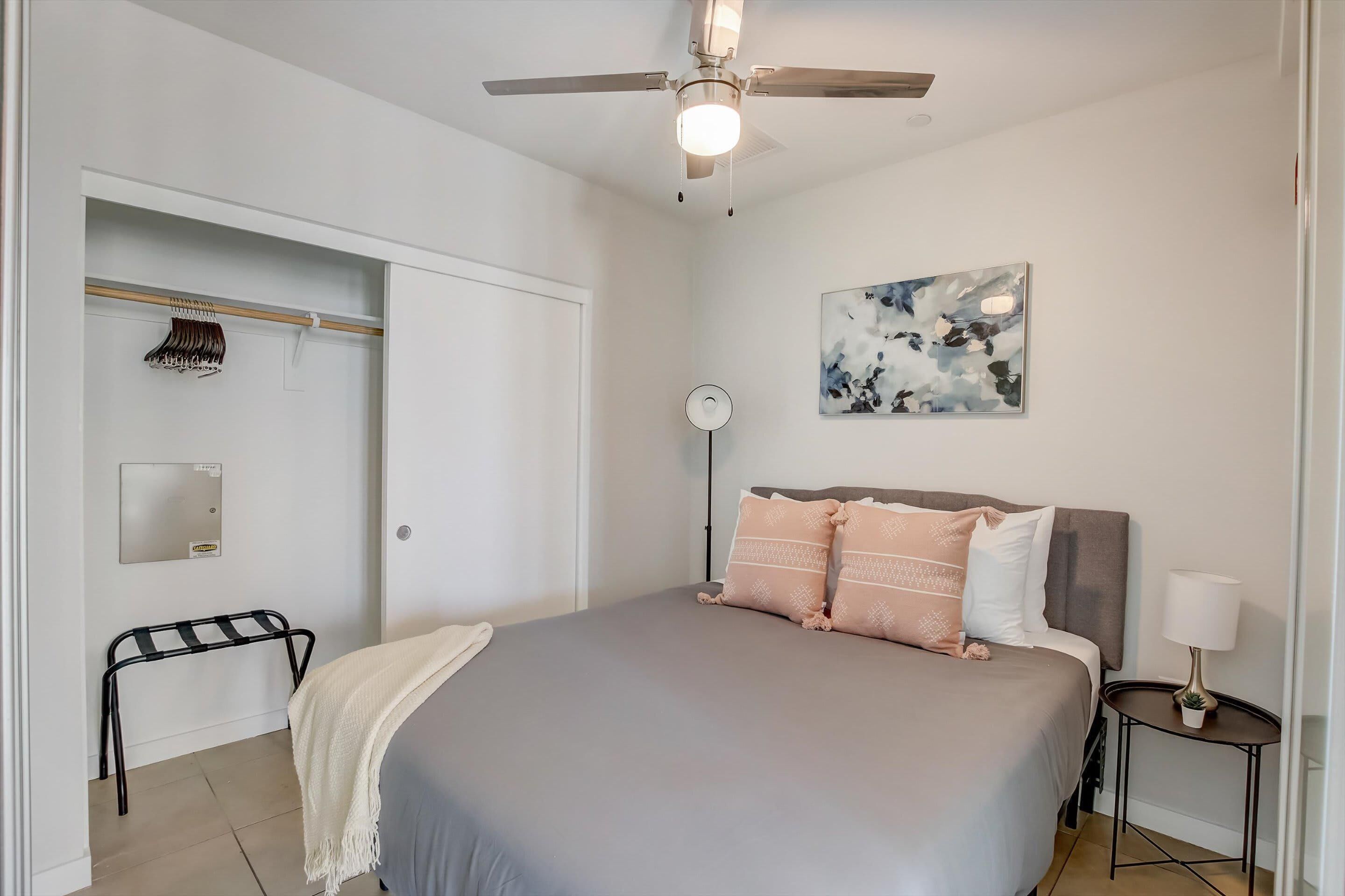 Frontdesk | 2 BR Apt near Tempe Beach Park