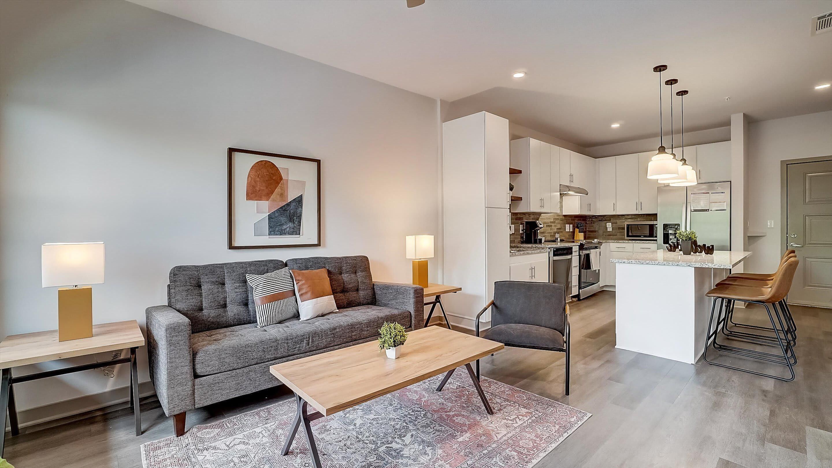 Frontdesk | 1 BR Apt near Avondale Park