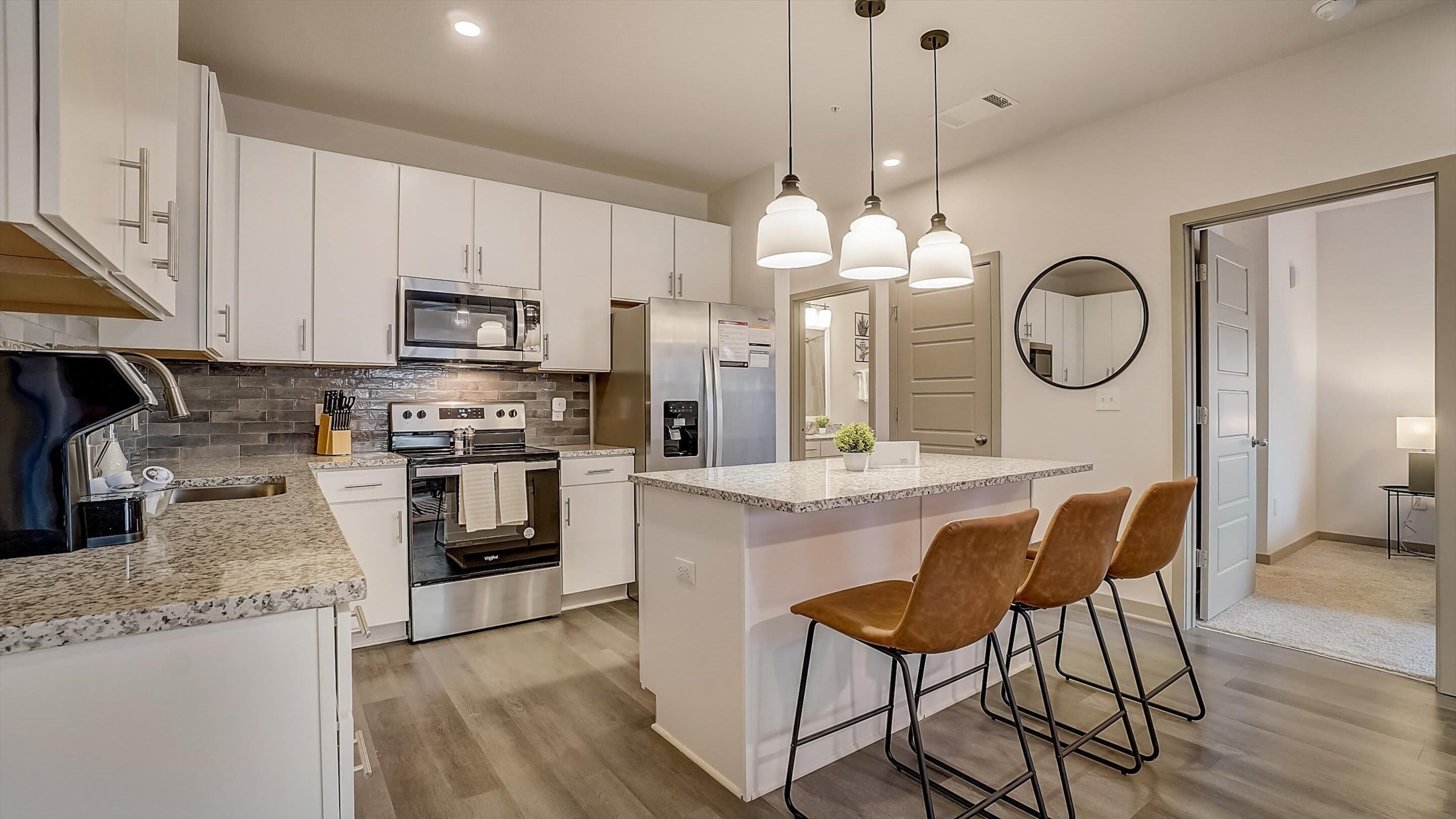 Frontdesk | 1 BR Apt near Botanical Gardens