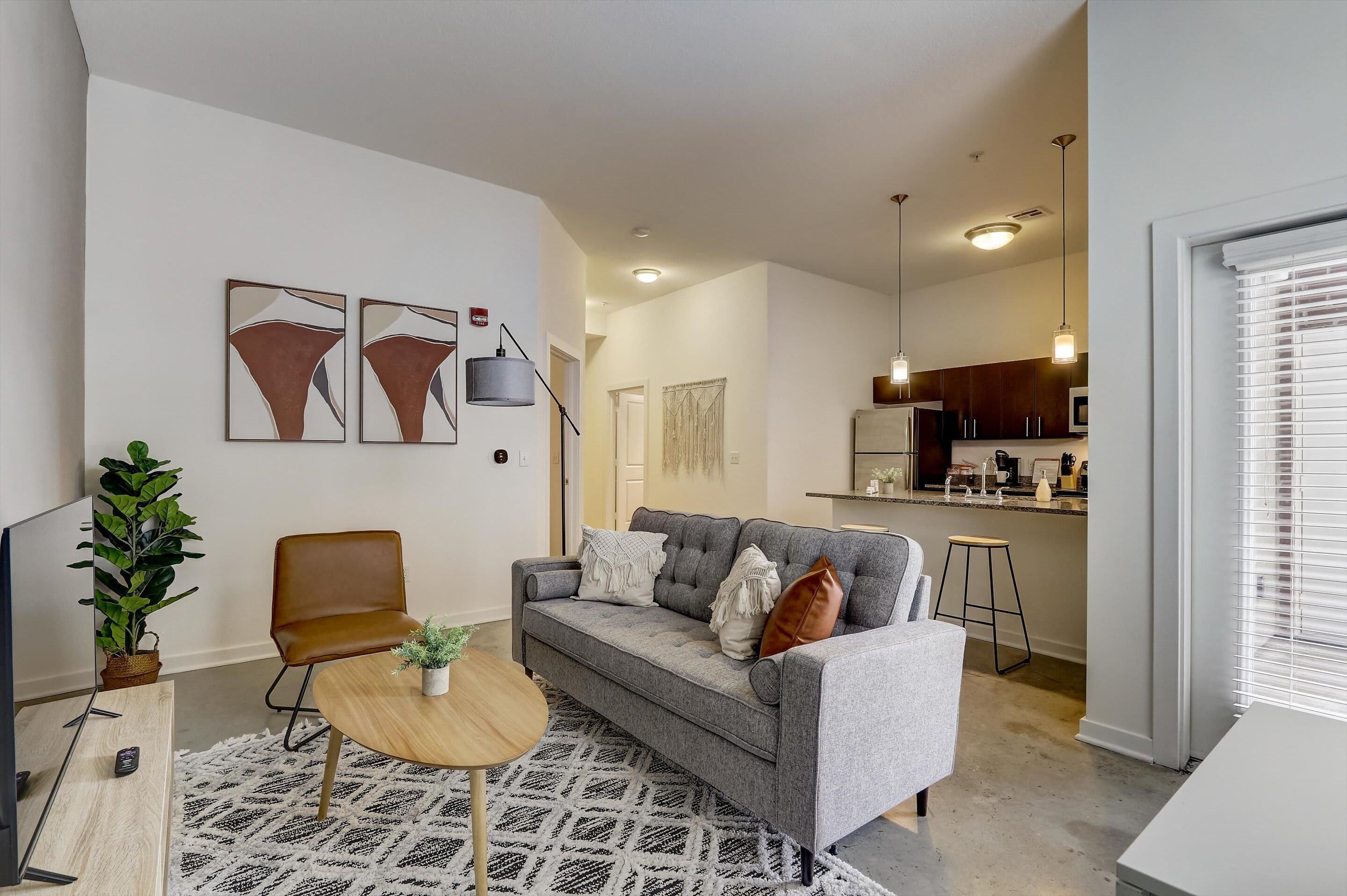 Frontdesk | 1 BR Apt near Berkley Riverfront