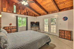 2 bedrooms, iron/ironing board, travel crib, WiFi
