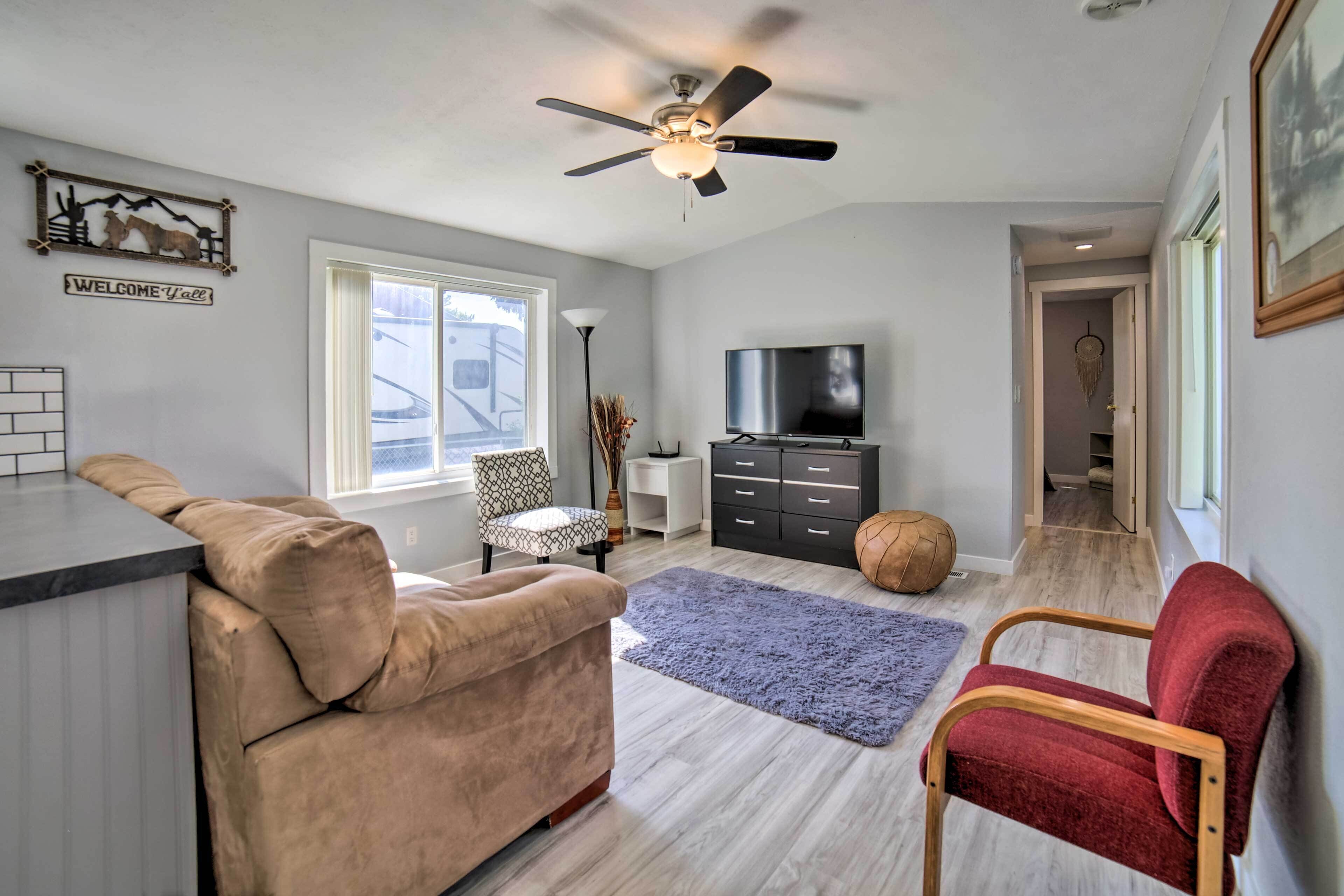 Cozy Ashton Abode w/ Yard - Near Park &amp; Pool!