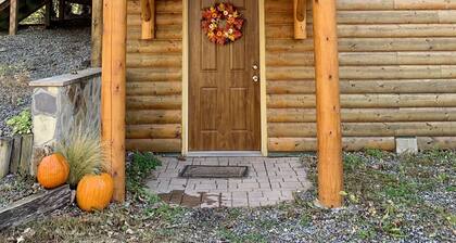 Luxury Cabin by Castle Rock Lake/Wisconsin Dells!!
