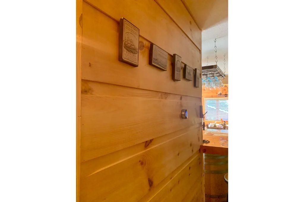 Luxury Cabin by Castle Rock Lake/Wisconsin Dells!!