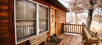 Luxury Cabin by Castle Rock Lake/Wisconsin Dells!!