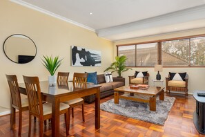 Televisión de pantalla plana, Netflix, servicios de streaming