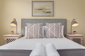 Classic Apartment | 1 bedroom, laptop workspace, iron/ironing board, free WiFi - Middelhof 23 (Cape Town)
