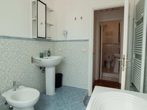 Baignoire, bidet