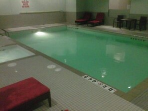 Piscine intérieure