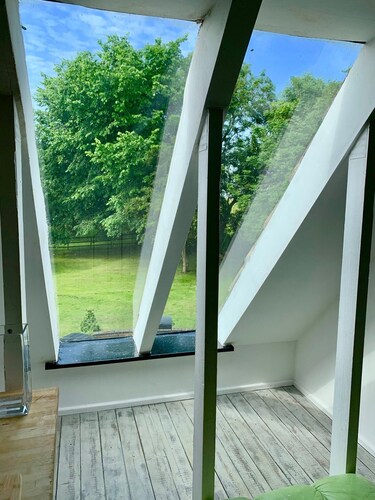 Luxury Holiday Home With Pool - Sleeps 19