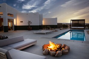 A heated pool - Joshua Tree Country Club-As seen in Travel&Leisure (Joshua Tree)