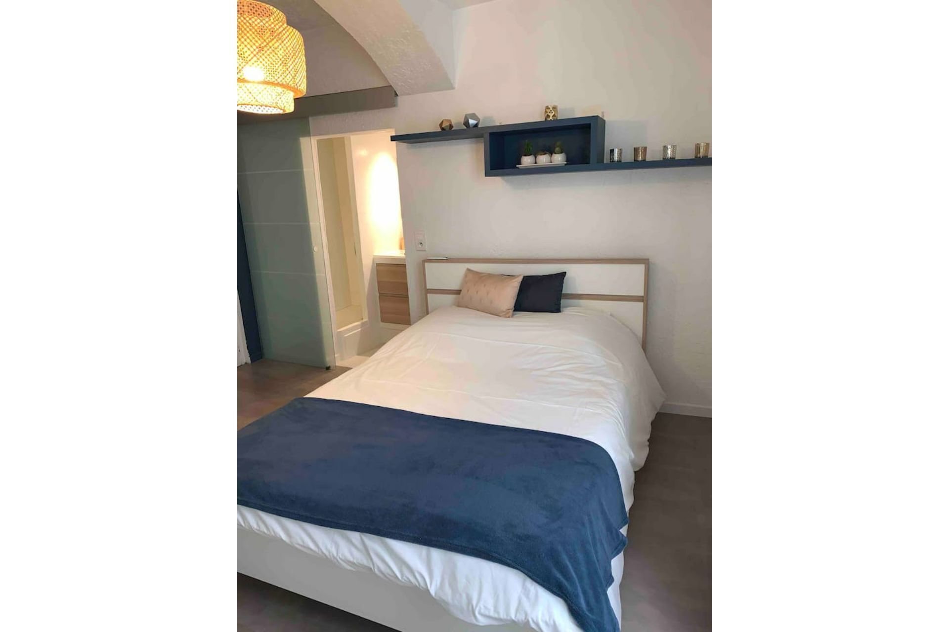 Full apartment 50m2 downtown Lorgues