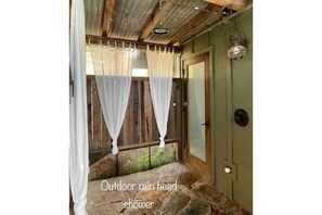 Interior - Moonrise Cottage at Buena Terra Lavender Farm (Valley Center)