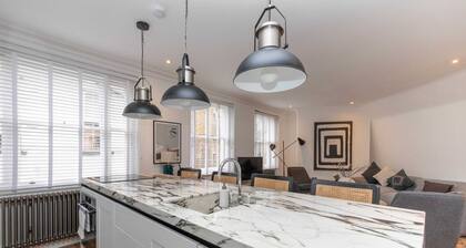 Stylish 2 Bedroom Apartment Near Oxford Street