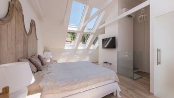 3 bedrooms, individually decorated, individually furnished