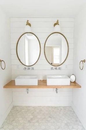 Dusche, Handtücher, Toilettenpapier