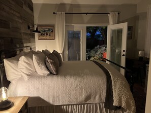 1 chambre, bureau, fer et planche  à repasser, Wi-Fi gratuit