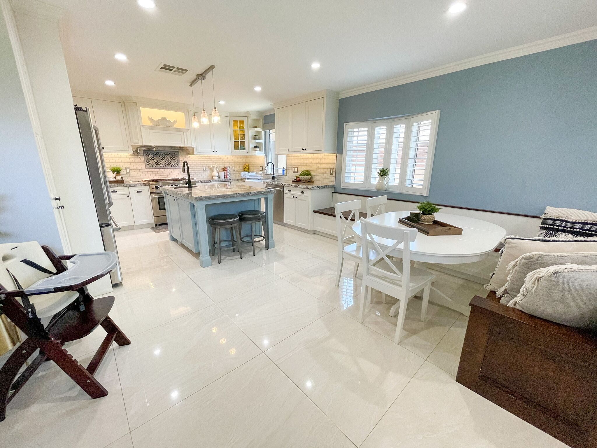 New Pool Home w/Firepit and Outdoor Kitchen minutes from Universal and Six Flags