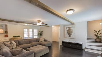 Televisor intel·ligent i llar de foc