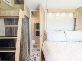 Cottage | 1 bedroom, individually decorated, individually furnished, free WiFi