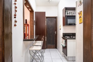Apartment | Eigene Küche | Kühlschrank, Mikrowelle, Ofen, Herdplatte
