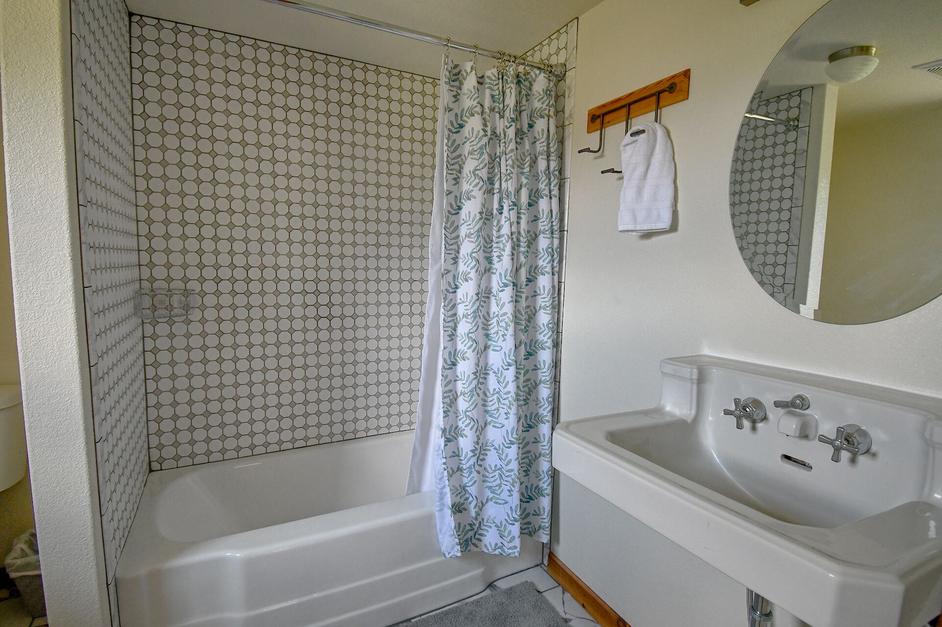 Historic Farmhouse Along the Illinois River