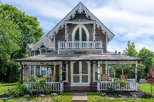 Renovated Historic House "The Legacy House"